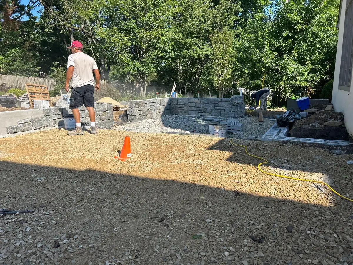 Pond filtration system maintenance and filter pad replacement